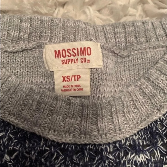 Mossimo sweater - Picture 2 of 3
